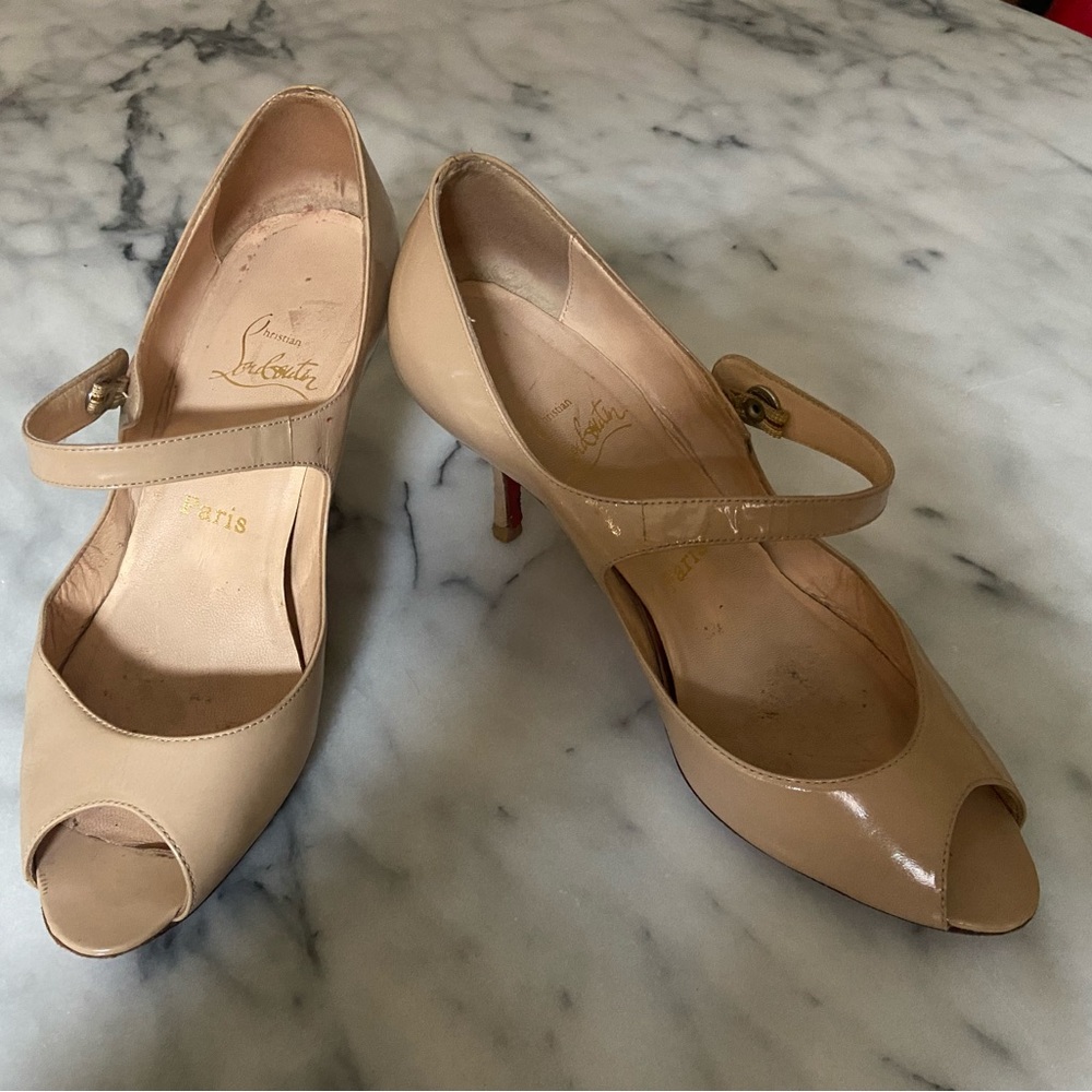 Louboutin nude peep toe Mary janes